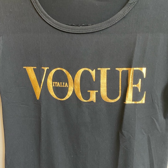 Vogue printed black Tee/top size S, M - Picture 3 of 3